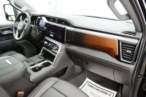 Used 2024 GMC Sierra 2500 Denali w/ Denali Reserve Package image 17