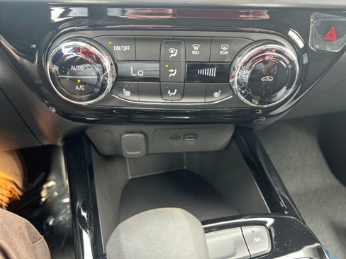 New 2025 Chevrolet Trax LT w/ Driver Confidence Package image 20