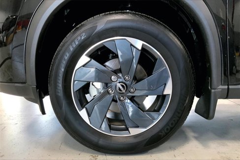 Certified 2024 Nissan Rogue SV image 8