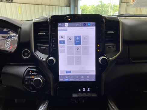 Used 2025 RAM 1500 Lone Star image 40