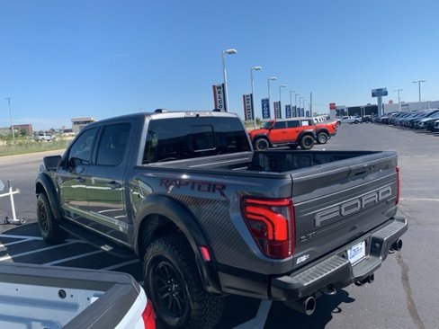 Used 2025 Ford F150 Raptor image 4