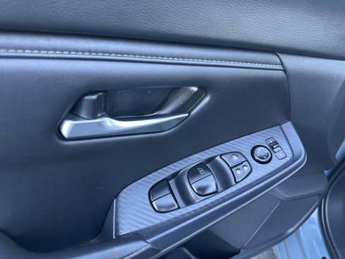 Used 2024 Nissan Sentra SV w/ Trunk Package image 36