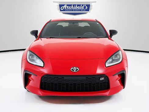 Used 2023 Toyota GR86 Premium image 2