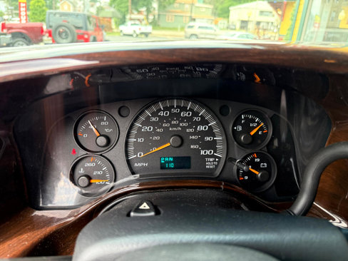 Used 2004 Chevrolet Express 1500 w/ LS Preferred Equipment Group image 16