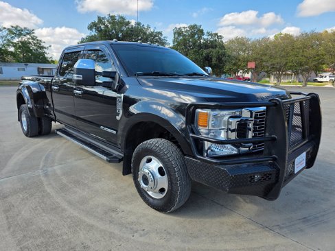 Used 2021 Ford F350 Lariat w/ Chrome Package image 4