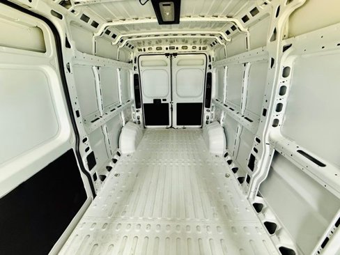 Used 2025 RAM ProMaster 2500 w/ Convenience Group image 36
