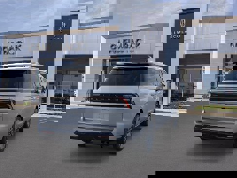 New 2025 Lincoln Navigator L Reserve image 8