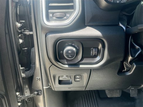 Used 2024 RAM 1500 Big Horn image 10