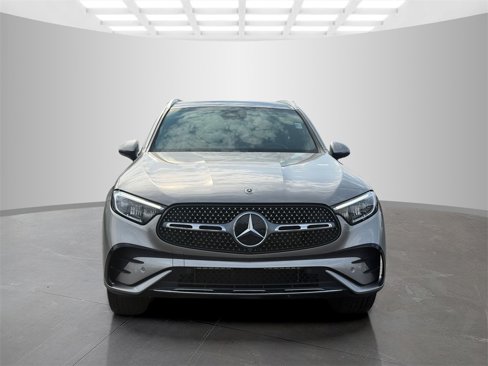 Used 2023 Mercedes-Benz GLC 300 4MATIC image 2