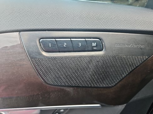 Used 2019 Volvo XC90 T5 Momentum w/ Multimedia Package image 15