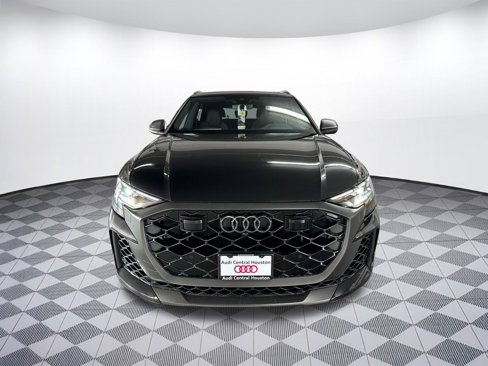 New 2025 Audi RS Q8 performance image 6