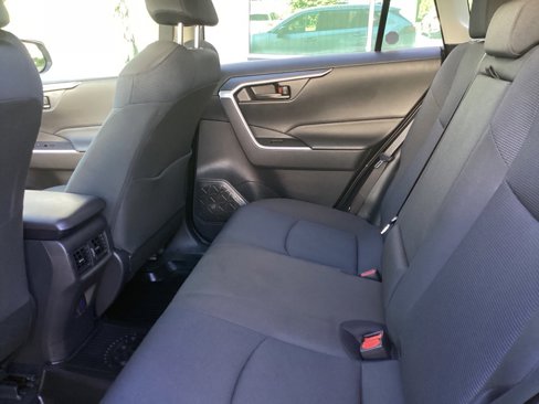 Certified 2025 Toyota RAV4 LE image 4