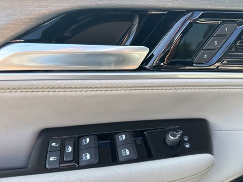 New 2025 Jeep Wagoneer 4WD image 21
