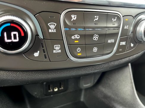 Used 2019 Chevrolet Traverse LT image 21