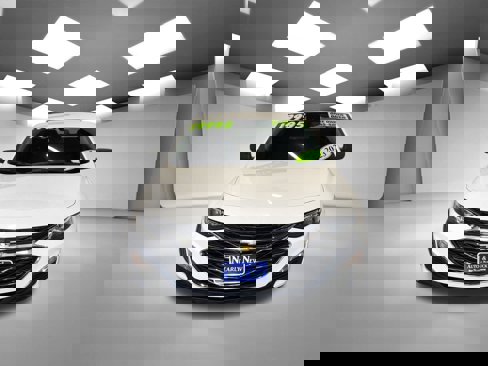 Used 2023 Chevrolet Malibu LS image 2