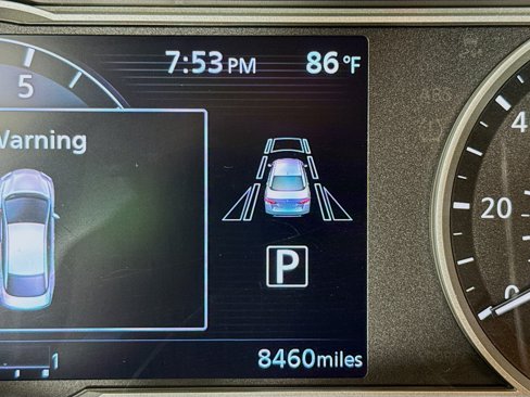 Used 2025 Nissan Versa SV image 19