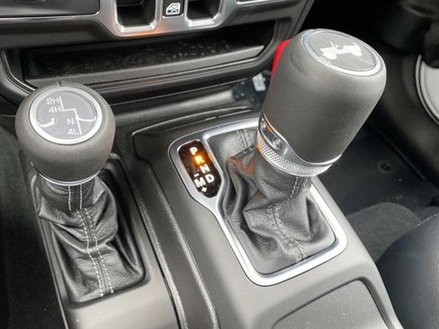 New 2025 Jeep Wrangler Unlimited Sahara w/ Safety Group image 13