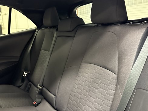 Used 2025 Toyota Corolla SE image 16