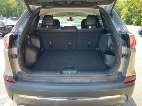 Used 2019 Jeep Cherokee Limited image 46