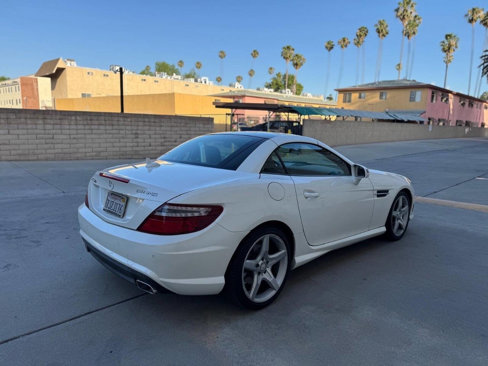 Used 2012 Mercedes-Benz SLK 350 image 3