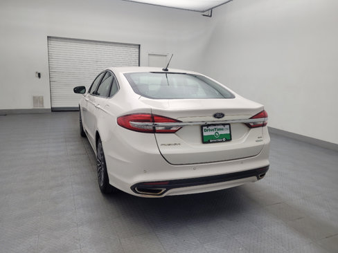 Used 2017 Ford Fusion SE w/ Fusion SE Technology Package image 6