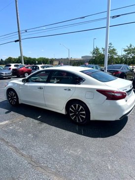 Used 2018 Nissan Altima 2.5 SV image 3
