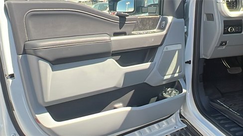 New 2025 Ford F250 XLT w/ Black Appearance Package image 17