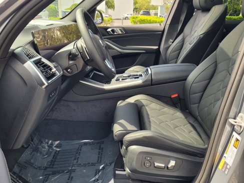 New 2026 BMW X5 xDrive50e image 10