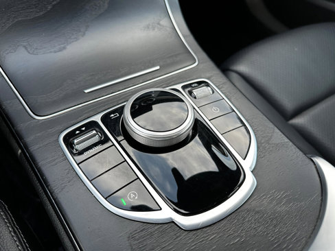 Used 2019 Mercedes-Benz C 300 Sedan image 39