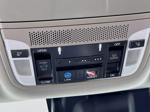 Used 2020 Acura MDX SH-AWD w/ Technology Package image 22