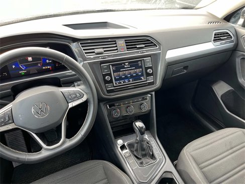 Used 2022 Volkswagen Tiguan S image 13