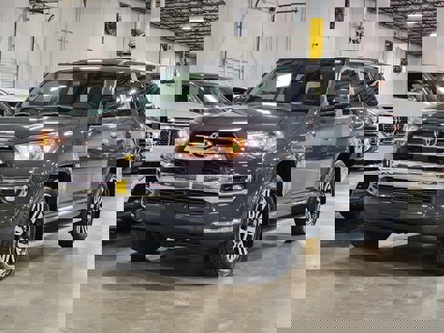 Used 2024 Toyota 4Runner Limited image 5
