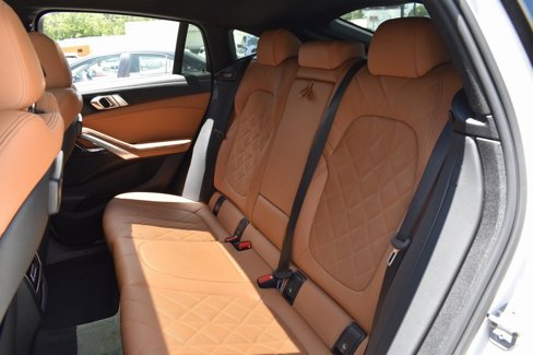 Used 2023 BMW X6 xDrive40i w/ M Sport Package image 14