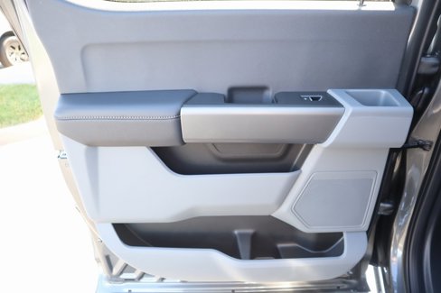 New 2025 Ford F250 XLT w/ FX4 Off-Road Package image 15