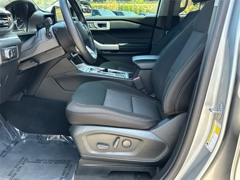Certified 2022 Ford Explorer XLT image 9