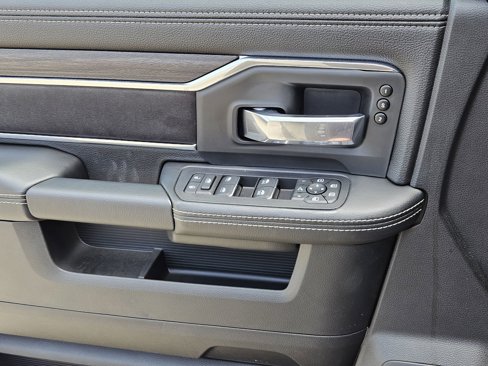 New 2025 RAM 2500 Laramie image 27