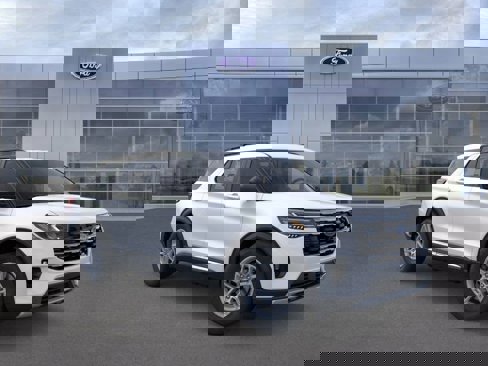 New 2025 Ford Explorer Active image 7