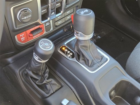 New 2025 Jeep Wrangler Unlimited Sport image 15