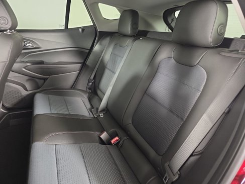 New 2025 Chevrolet Trax LT w/ Driver Confidence Package image 28