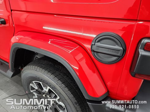 New 2025 Jeep Wrangler Sahara image 29