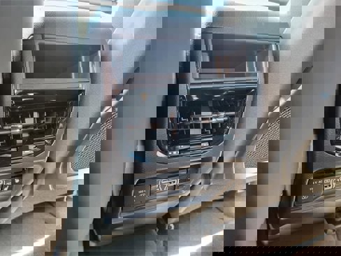 New 2025 Jeep Grand Cherokee Limited w/ Black Appearance Package image 12