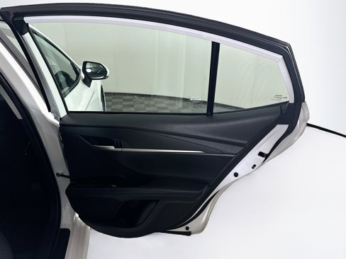 Used 2025 Toyota Camry LE image 31