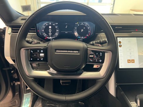 New 2025 Land Rover Range Rover Long Wheelbase SE image 32