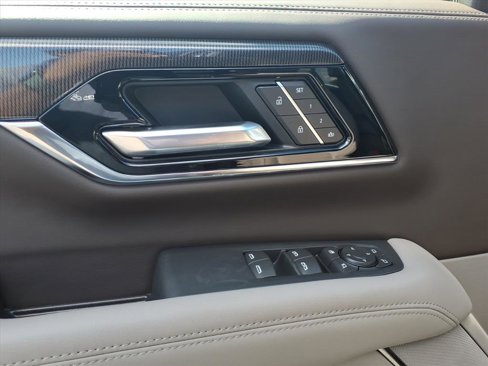 New 2026 GMC Yukon XL Elevation w/ Elevation Premium Package image 9
