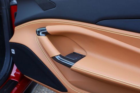 Certified 2021 Ferrari F8 Tributo image 32