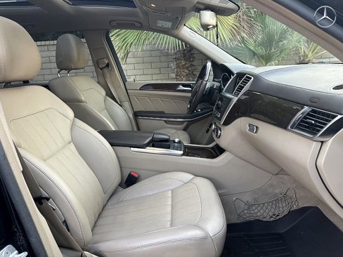 Used 2013 Mercedes-Benz GL 450 4MATIC image 12