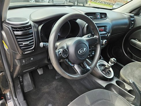 Used 2016 Kia Soul image 16