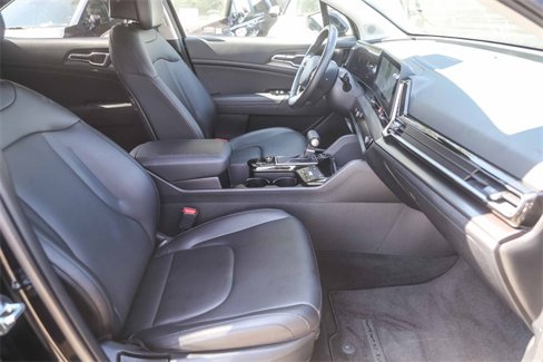 Certified 2025 Kia Sportage EX image 17
