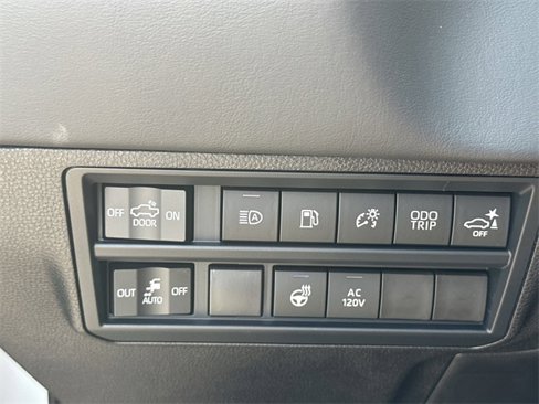 New 2026 Toyota Tundra Platinum image 17