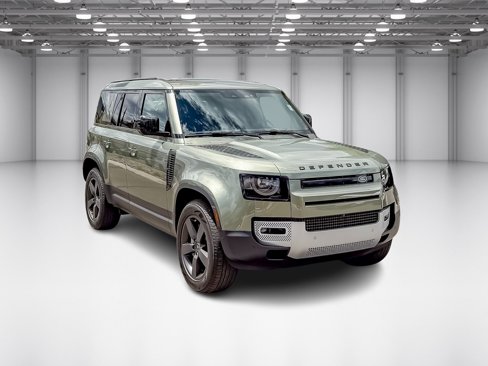 New 2025 Land Rover Defender 110 S image 7